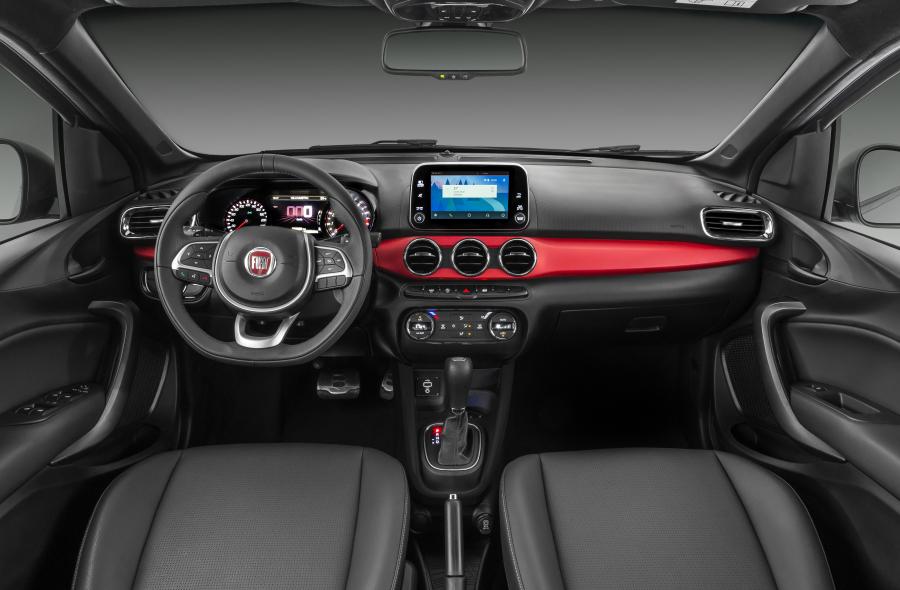 Торпедо Fiat Argo HGT 2017 года  (фото 23 из 40)
